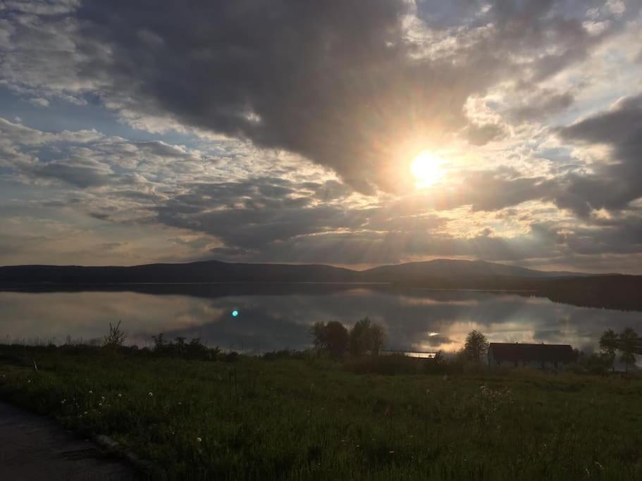 Apartman S Terasou A Vyhledem Na Jezero Lipno Kovarov ภายนอก รูปภาพ