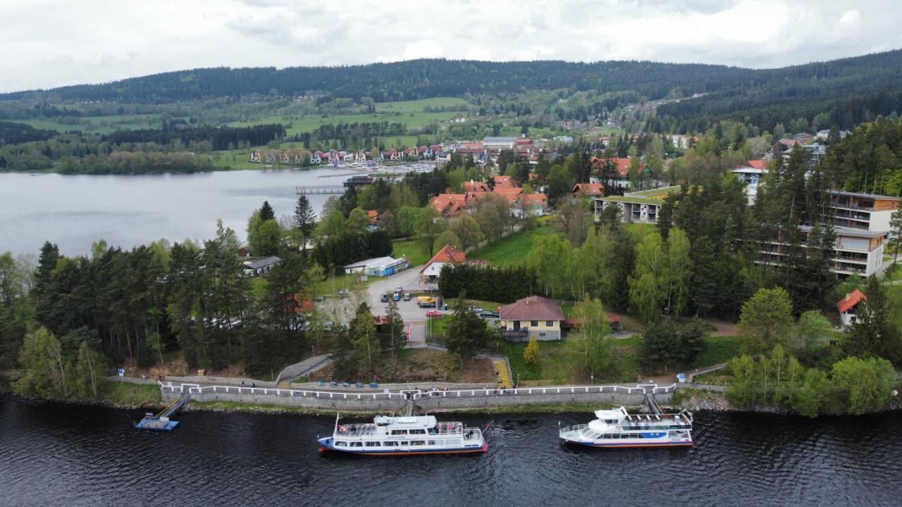 Apartman S Terasou A Vyhledem Na Jezero Lipno Kovarov ภายนอก รูปภาพ