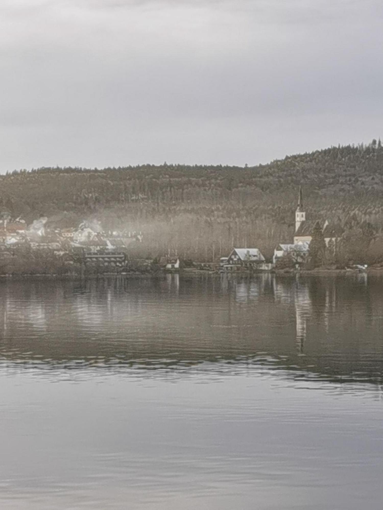 Apartman S Terasou A Vyhledem Na Jezero Lipno Kovarov ภายนอก รูปภาพ